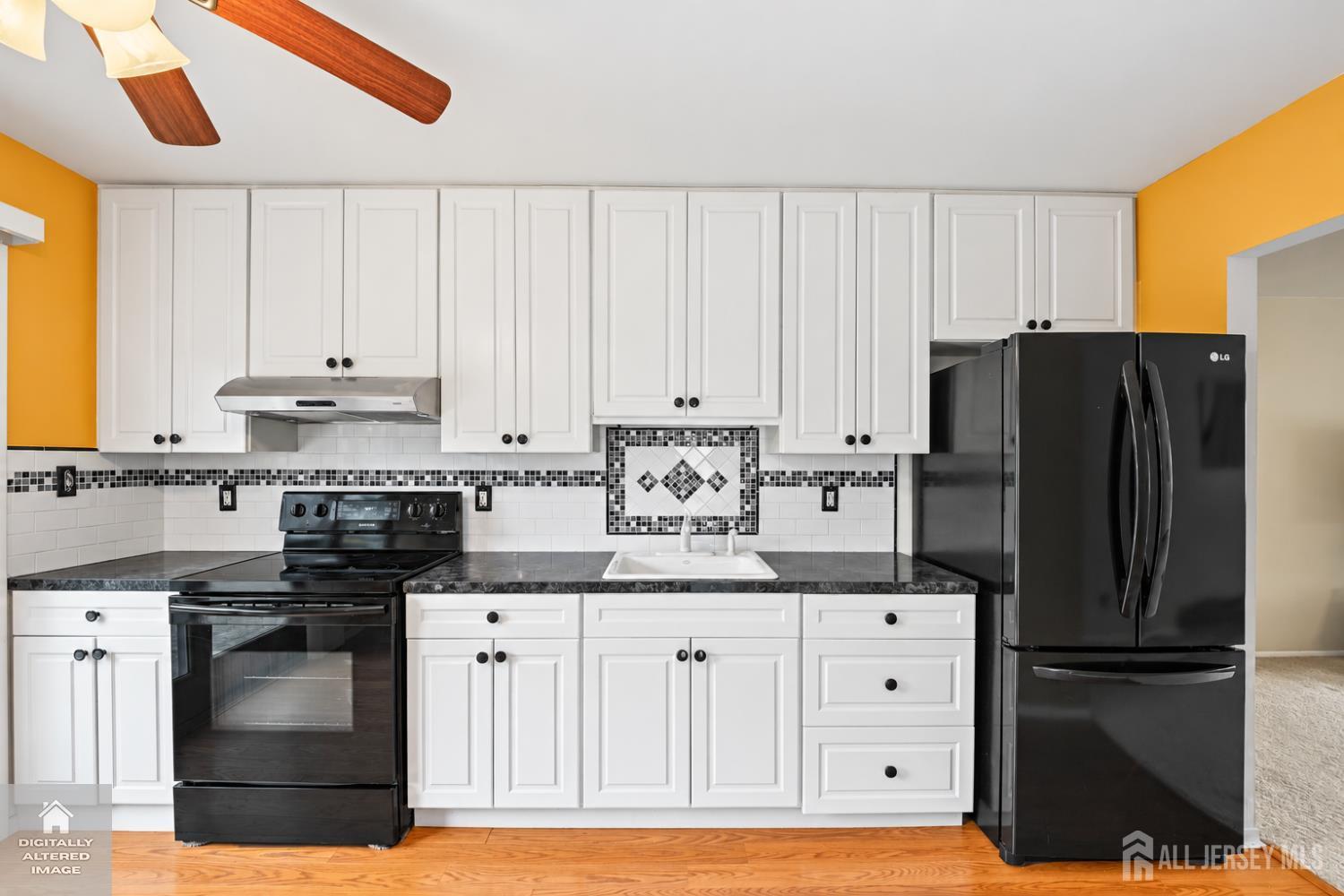 23 Maine Avenue Manchester NJ 08759