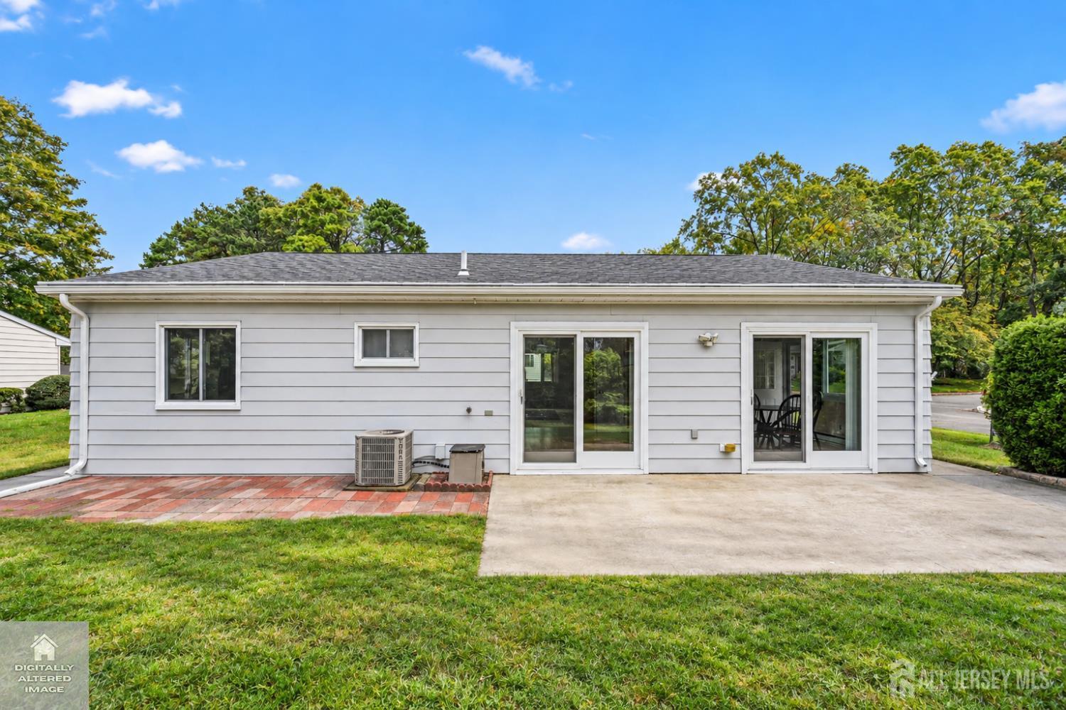 23 Maine Avenue Manchester NJ 08759