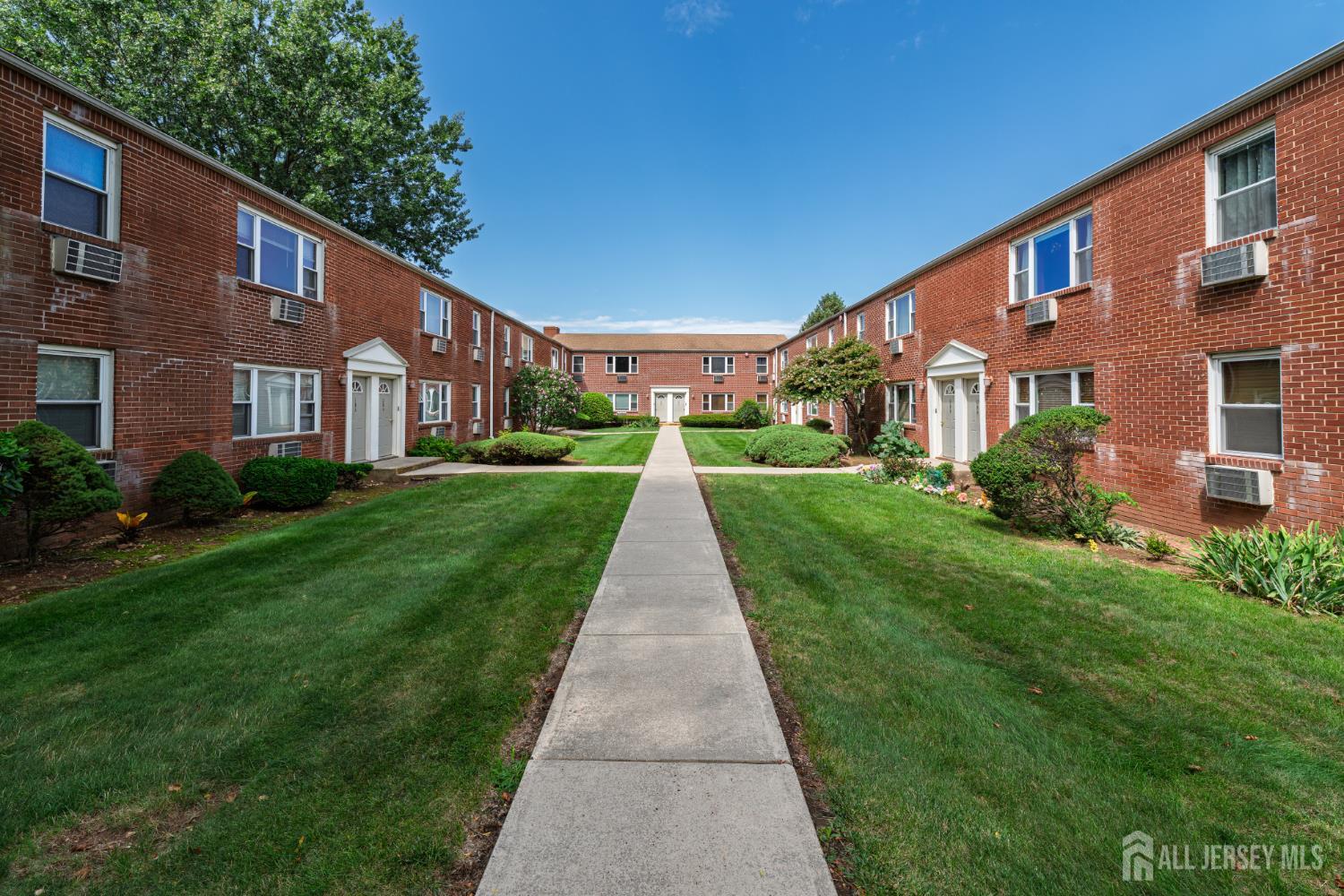 66 Fox Road Edison NJ 08817