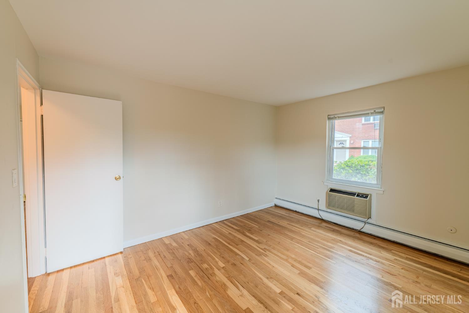 66 Fox Road Edison NJ 08817