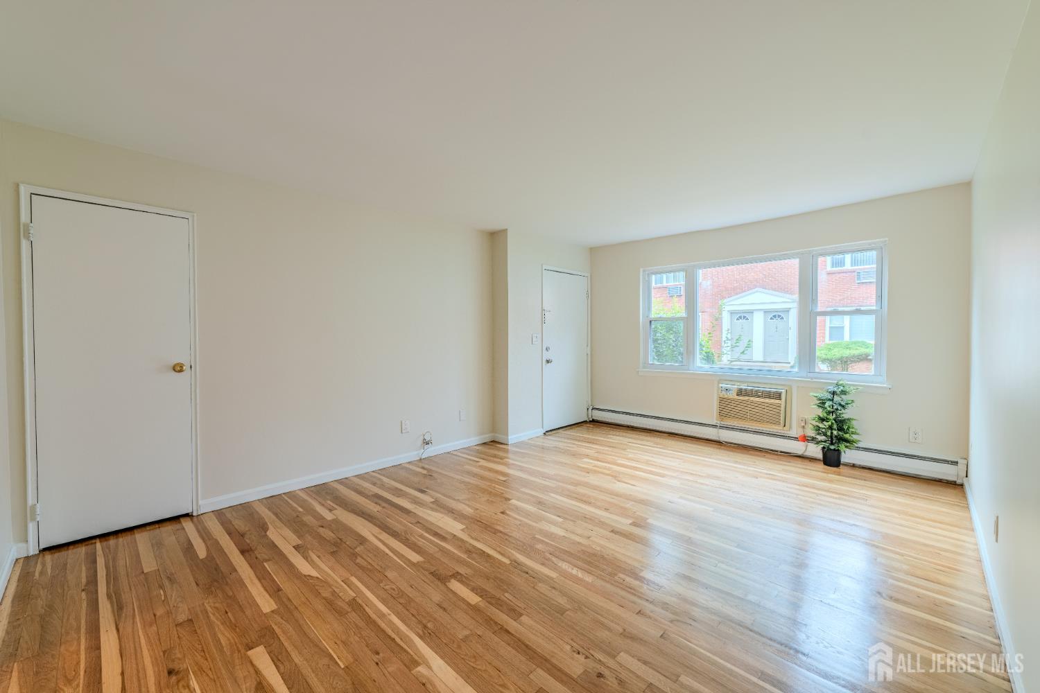 66 Fox Road Edison NJ 08817