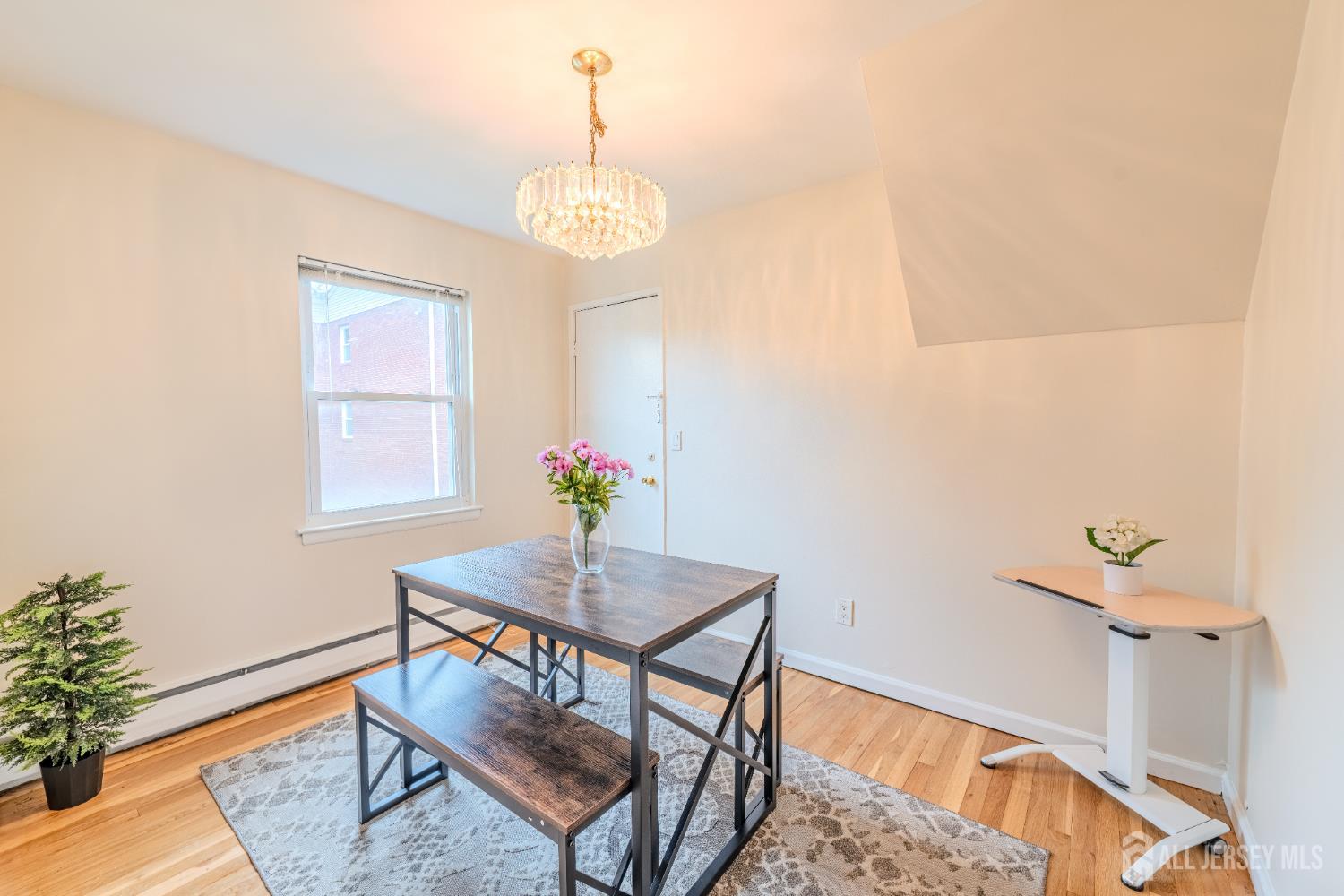 66 Fox Road Edison NJ 08817
