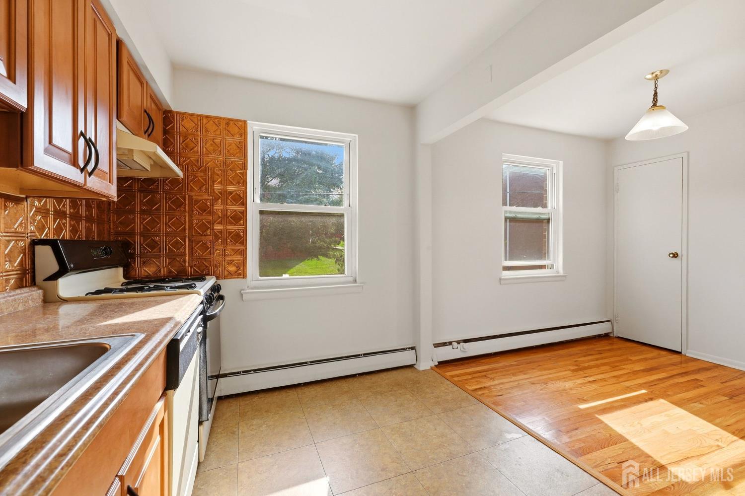 21 York Drive Edison NJ 08817