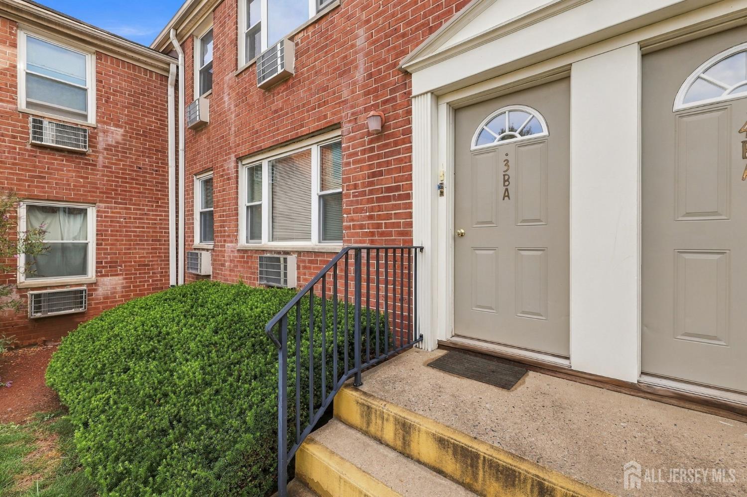 21 York Drive Edison NJ 08817