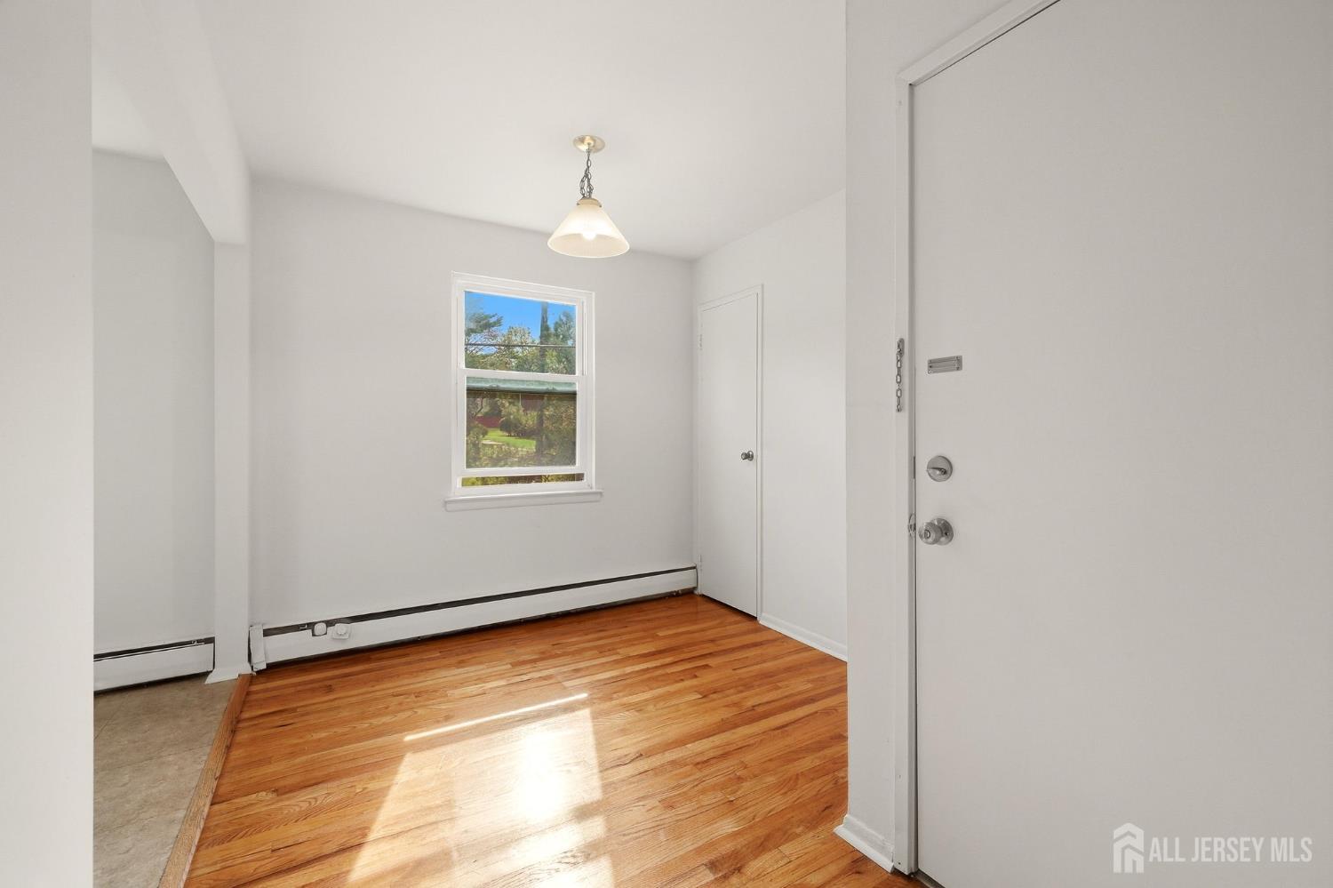 21 York Drive Edison NJ 08817