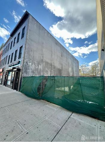 2107 Bergenline Avenue Union City NJ 07087