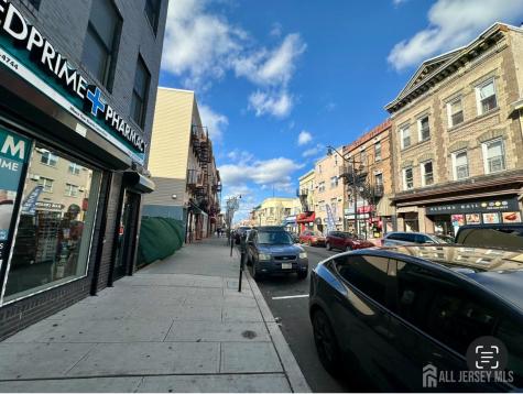 2107 Bergenline Avenue Union City NJ 07087