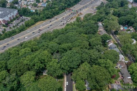 39 Forest Drive Bloomfield NJ 07003