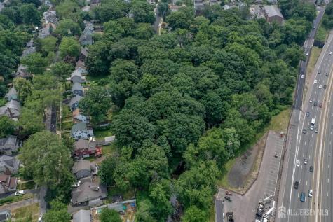 39 Forest Drive Bloomfield NJ 07003