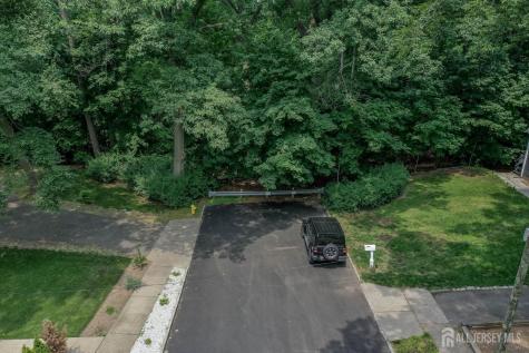 39 Forest Drive Bloomfield NJ 07003