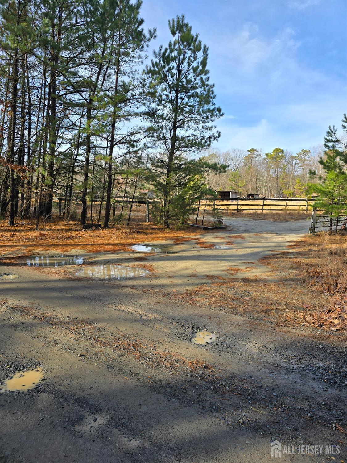 16 Hidden Pines Drive Millstone NJ 08510