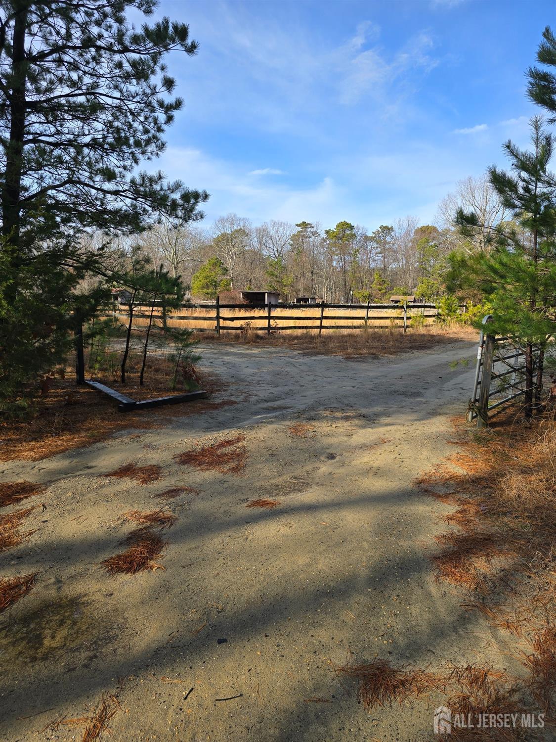 16 Hidden Pines Drive Millstone NJ 08510