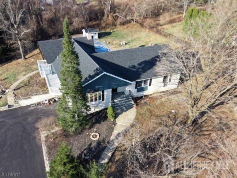 2 Rossi Drive Clinton Town NJ 08809