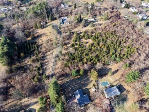 2 Rossi Drive Clinton Town NJ 08809