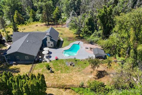 2 Rossi Drive Clinton Town NJ 08809