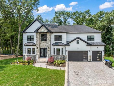 8 Winthrop Court East Brunswick NJ 08816