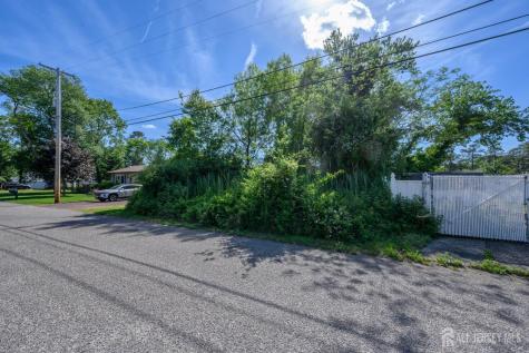 22 Walnut Street Ocean Twp NJ 08758