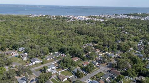 22 Walnut Street Ocean Twp NJ 08758