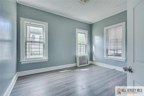 37 Blum Street Newark NJ 07103