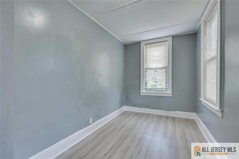 37 Blum Street Newark NJ 07103