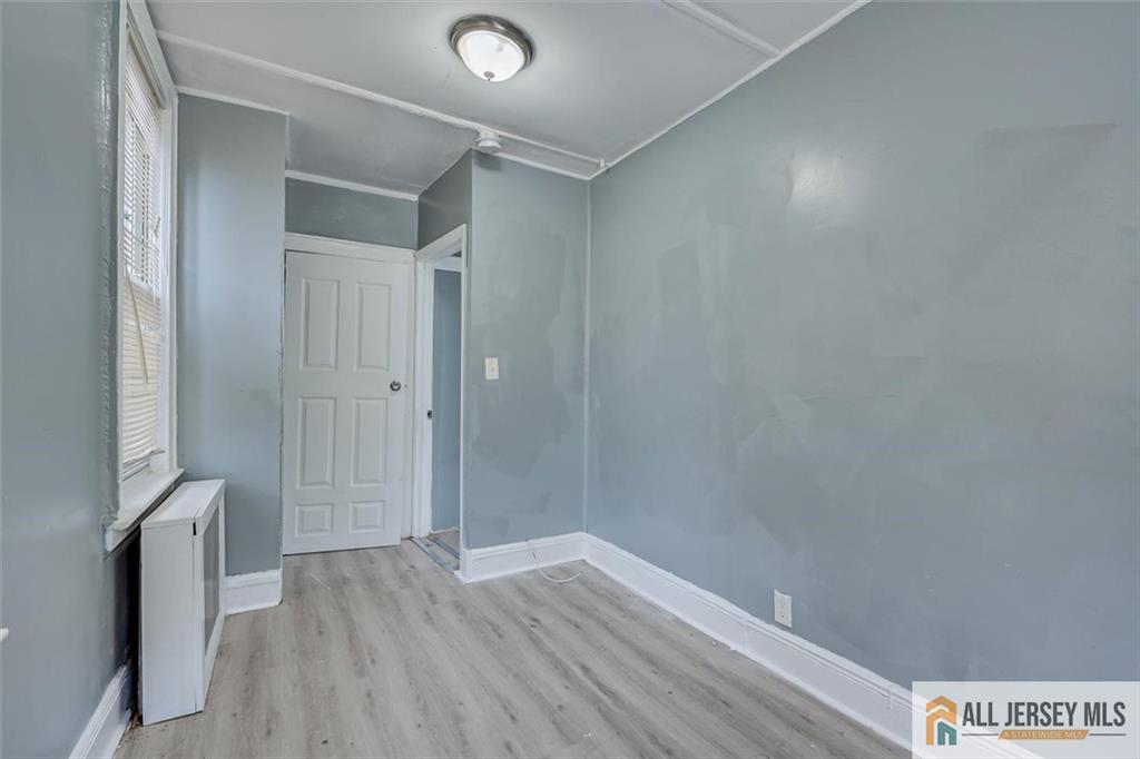 37 Blum Street Newark NJ 07103