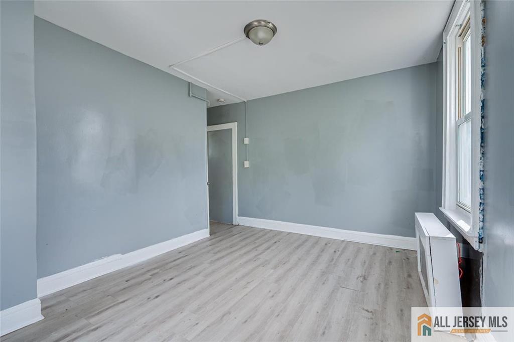 37 Blum Street Newark NJ 07103