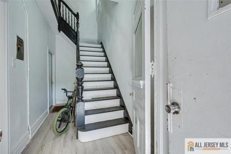 37 Blum Street Newark NJ 07103