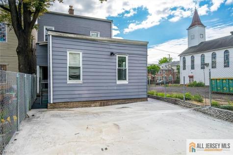 37 Blum Street Newark NJ 07103