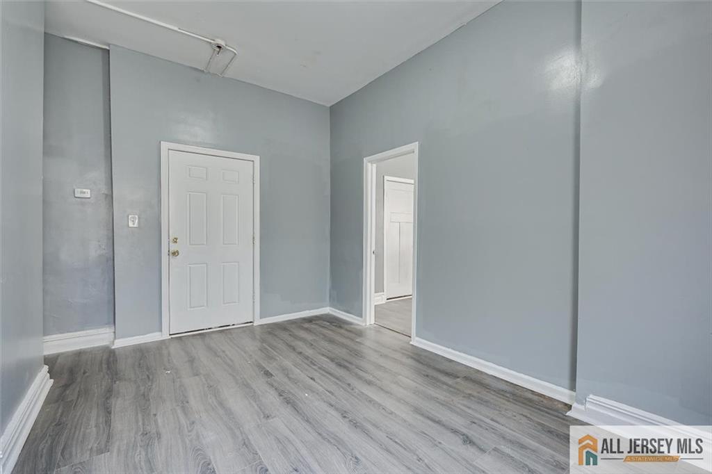 37 Blum Street Newark NJ 07103