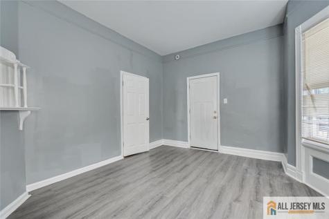37 Blum Street Newark NJ 07103