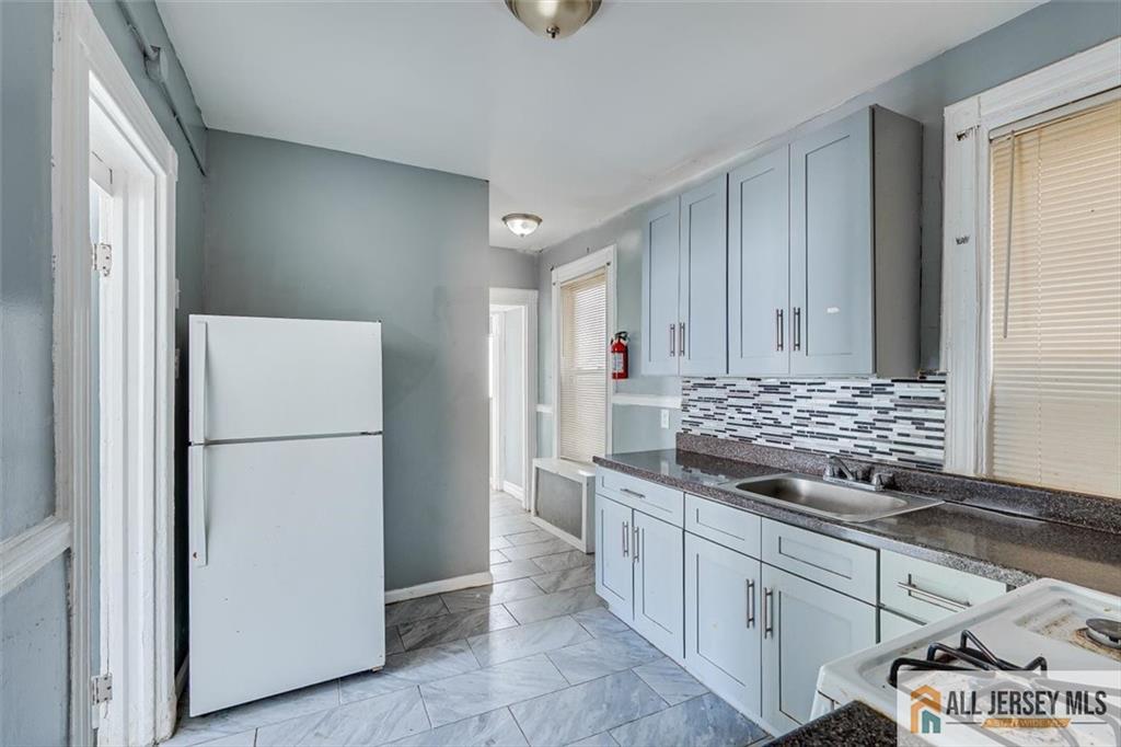 37 Blum Street Newark NJ 07103