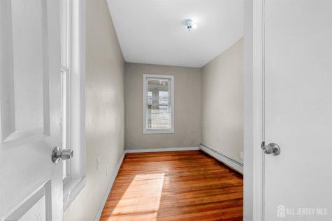113 2nd Street Elizabeth NJ 07206