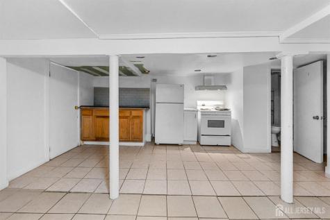 113 2nd Street Elizabeth NJ 07206