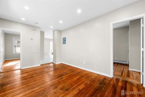 113 2nd Street Elizabeth NJ 07206