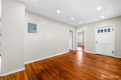113 2nd Street Elizabeth NJ 07206
