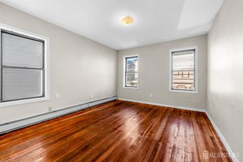 113 2nd Street Elizabeth NJ 07206