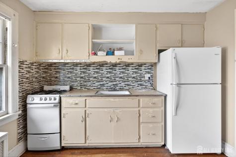 126 Jones Avenue New Brunswick NJ 08901
