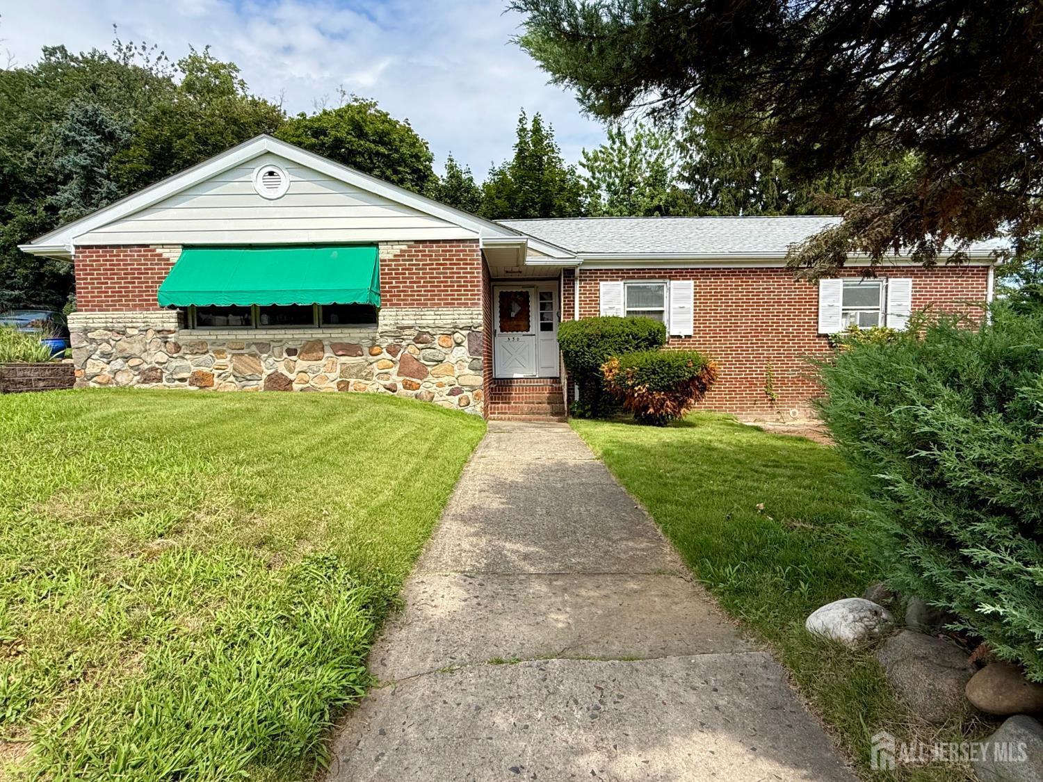 528-530 Leffert Street South Amboy NJ 08879