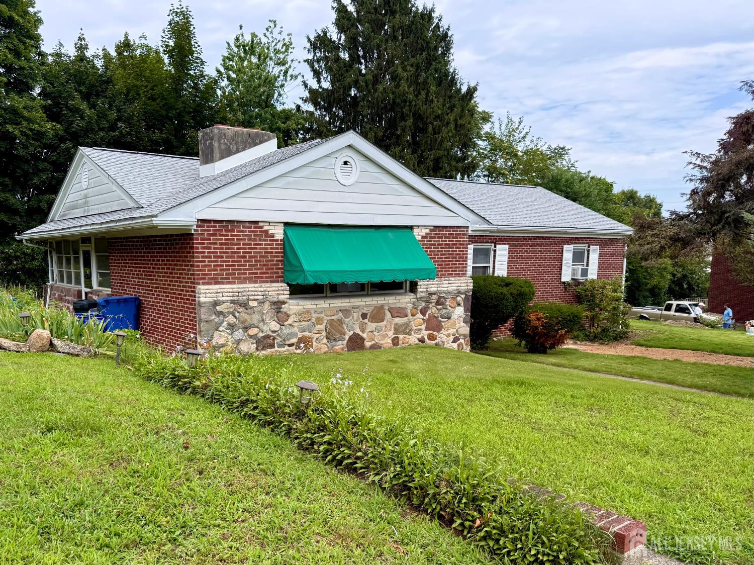 528-530 Leffert Street South Amboy NJ 08879