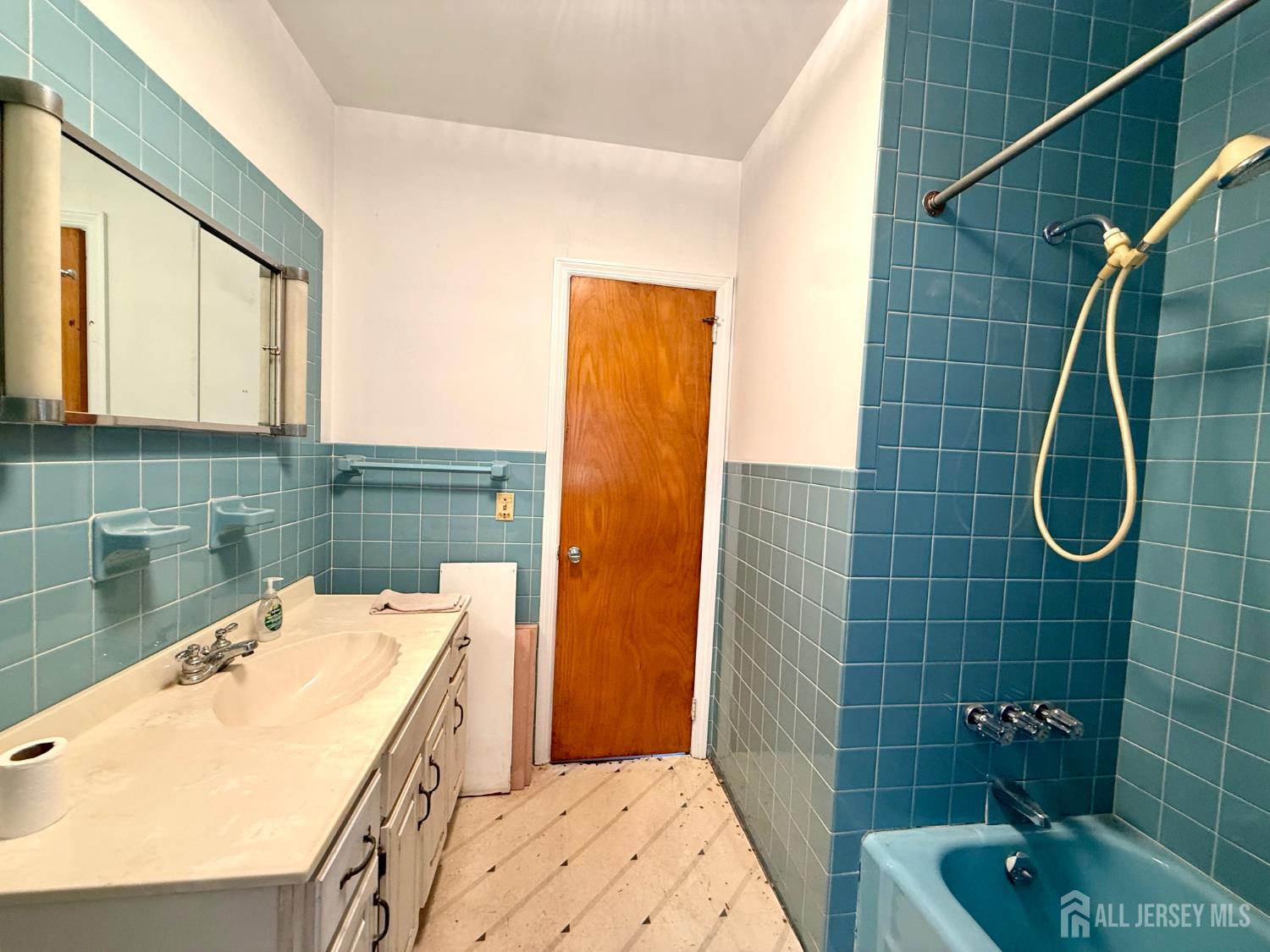 528-530 Leffert Street South Amboy NJ 08879