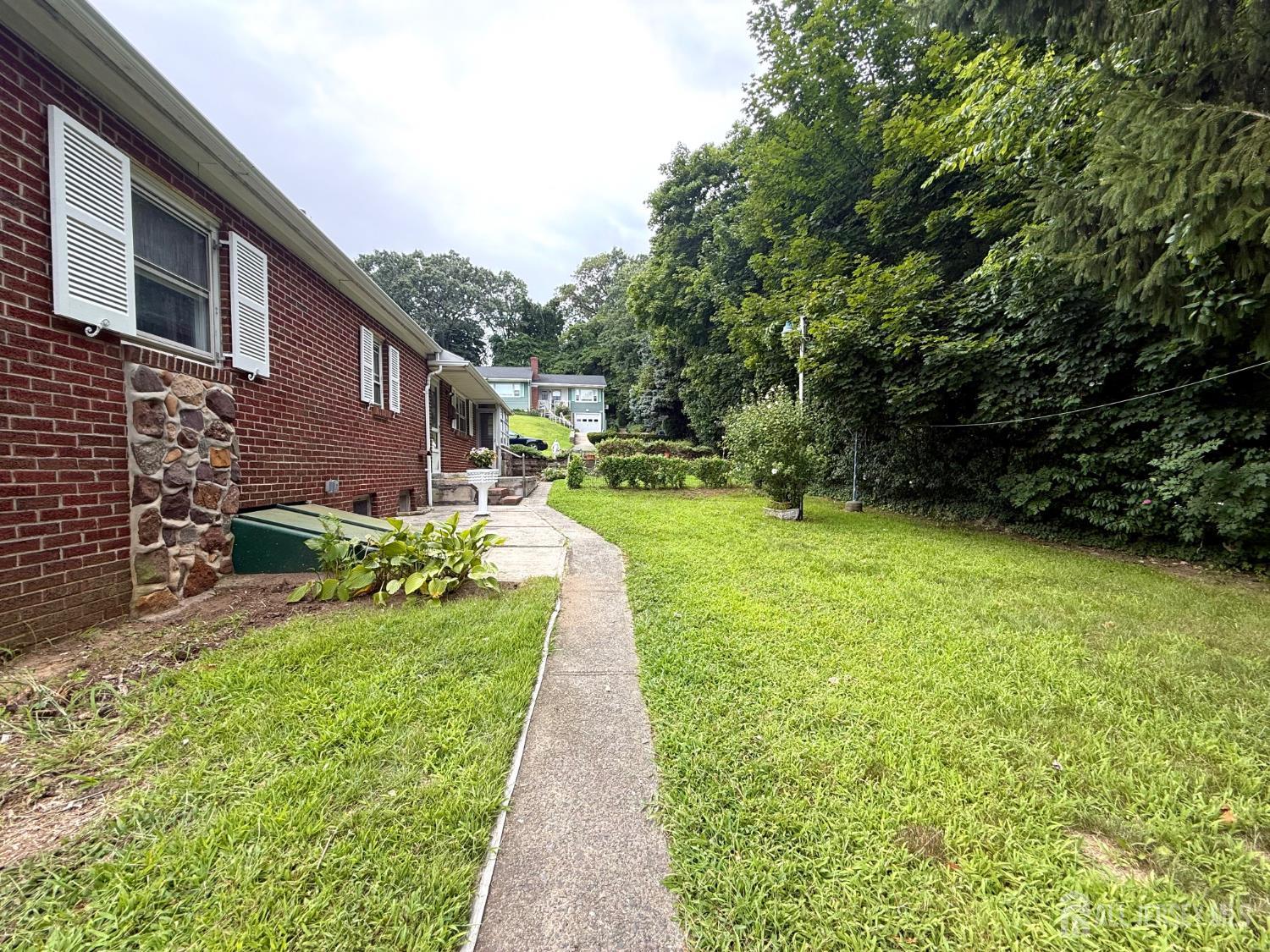 528-530 Leffert Street South Amboy NJ 08879