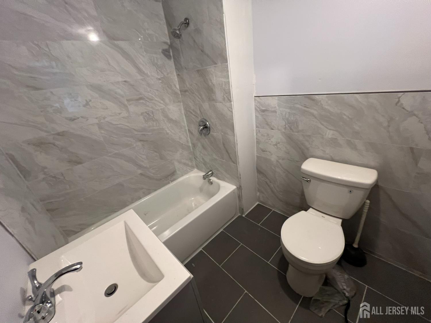 361 Prospect Street Perth Amboy NJ 08861