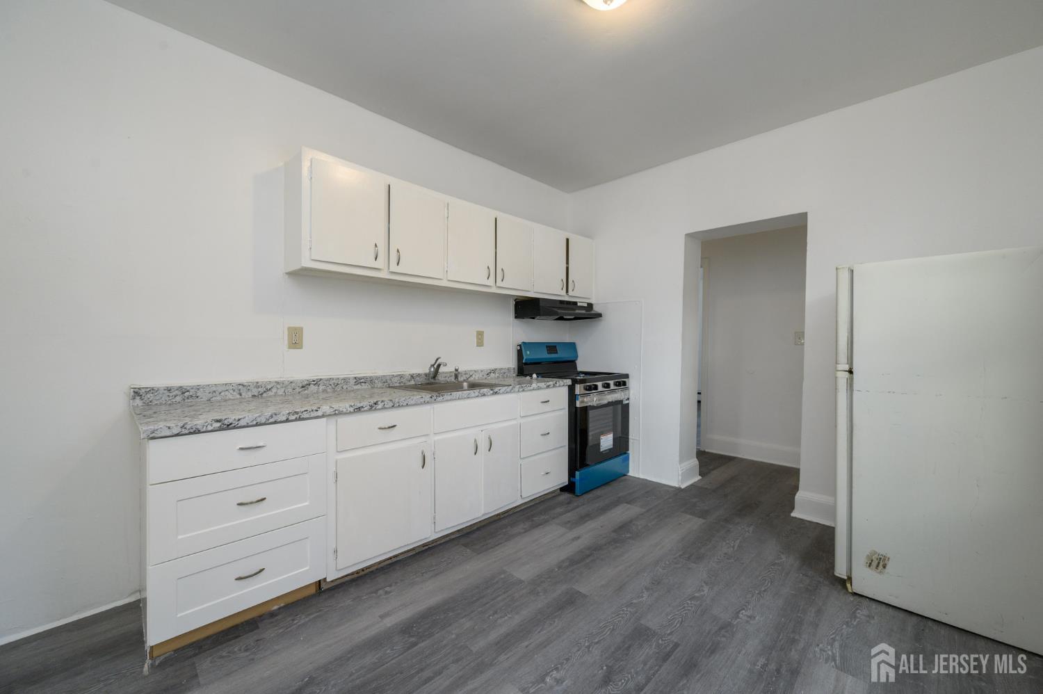 922 Amboy Avenue Perth Amboy NJ 08861