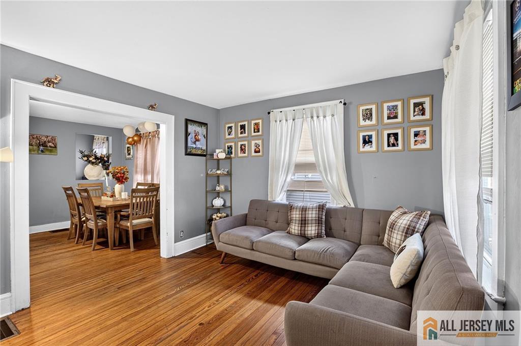 0-319-321 Runyon Avenue Middlesex NJ 08846