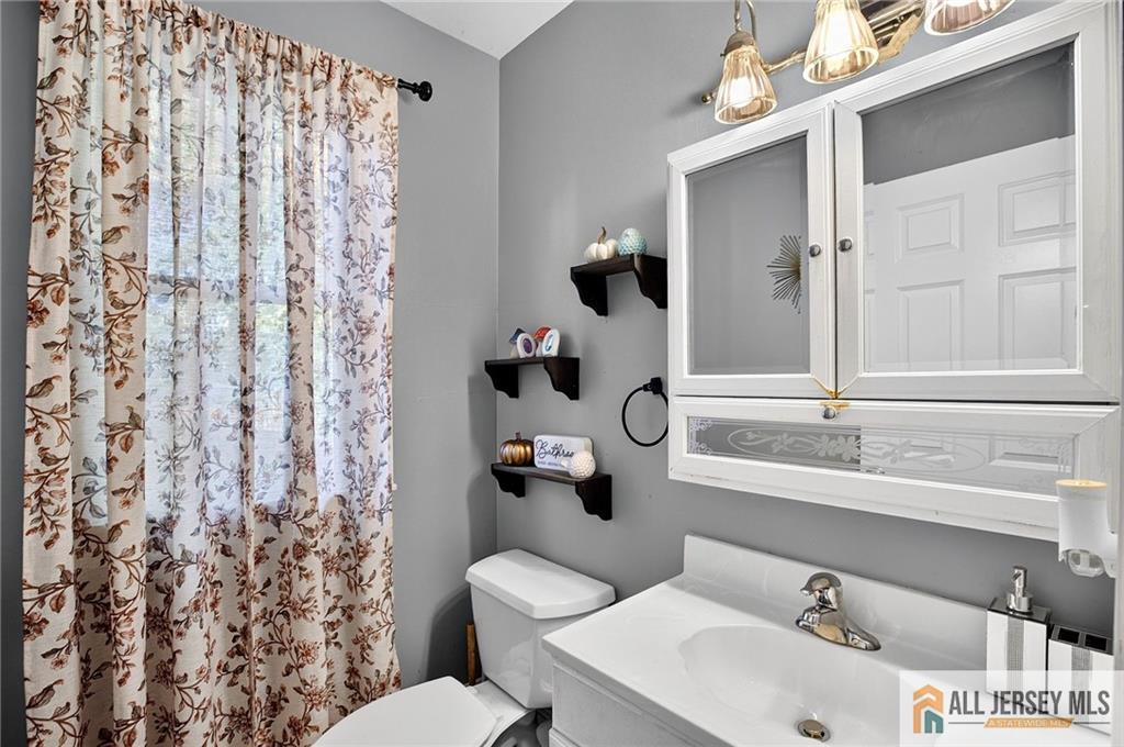 0-319-321 Runyon Avenue Middlesex NJ 08846