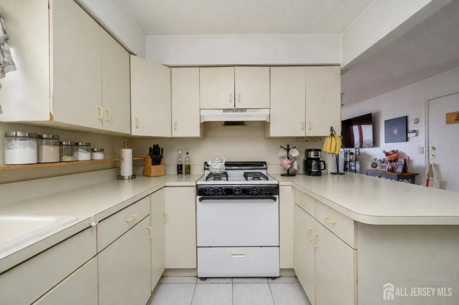 7010 Grand Avenue North Bergen NJ 07047