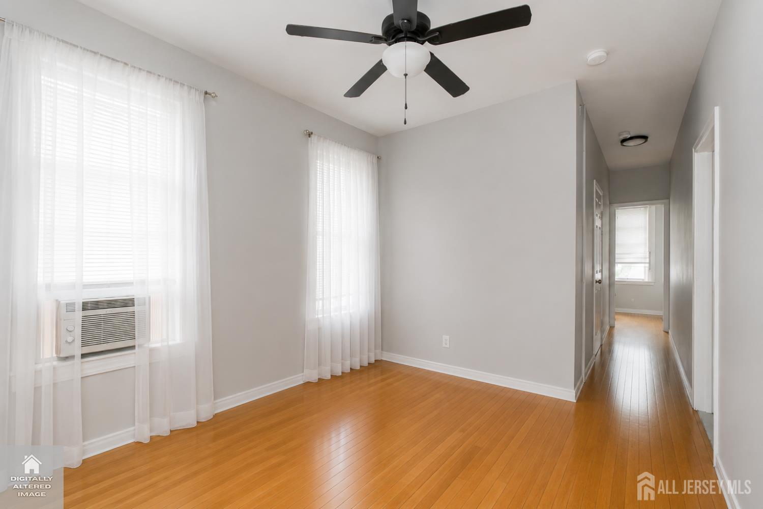 21 Gladstone Avenue Newark NJ 07106