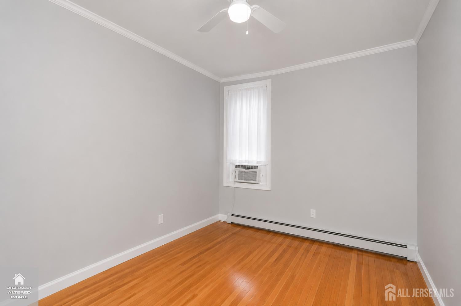 21 Gladstone Avenue Newark NJ 07106