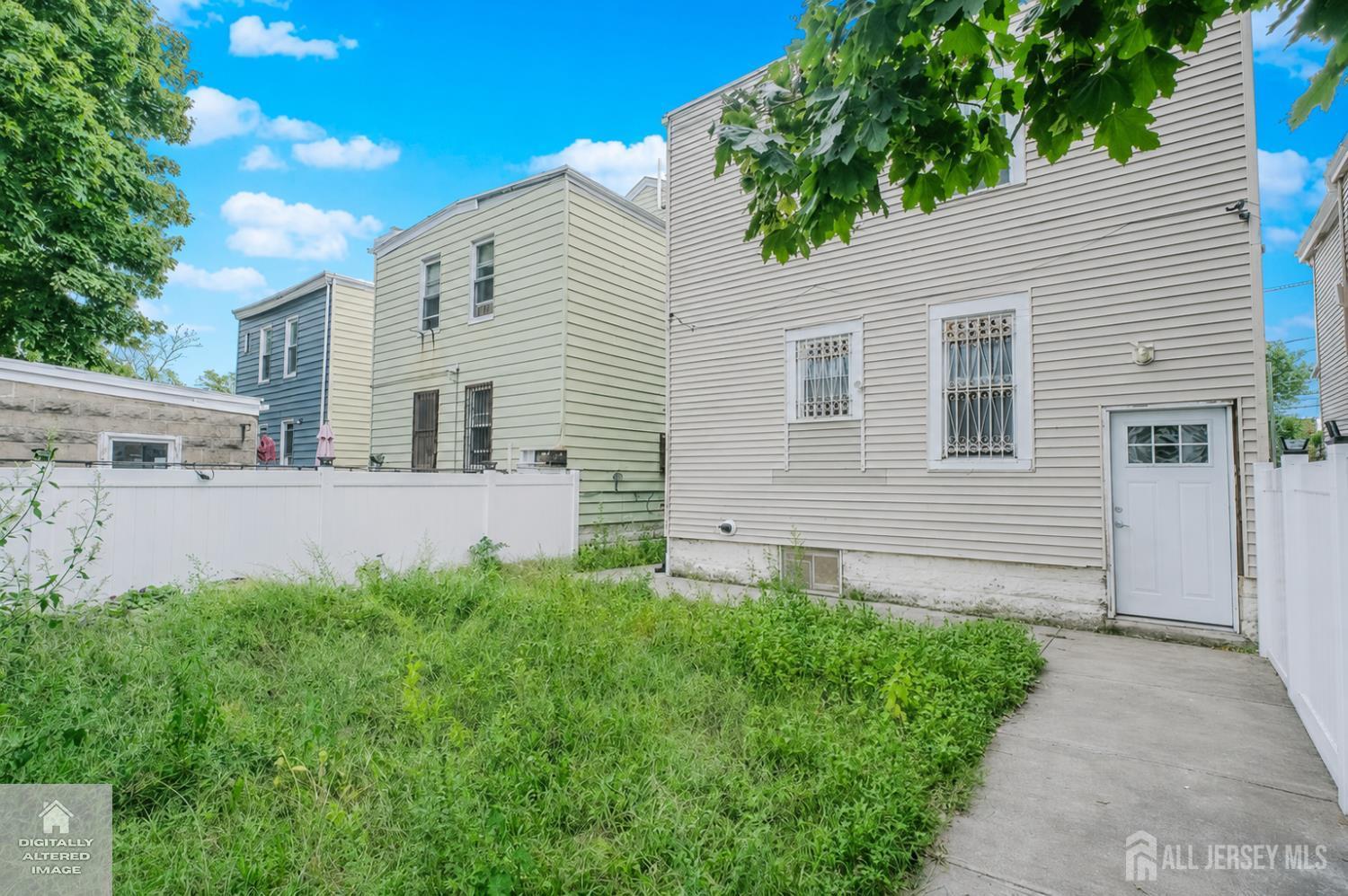 21 Gladstone Avenue Newark NJ 07106
