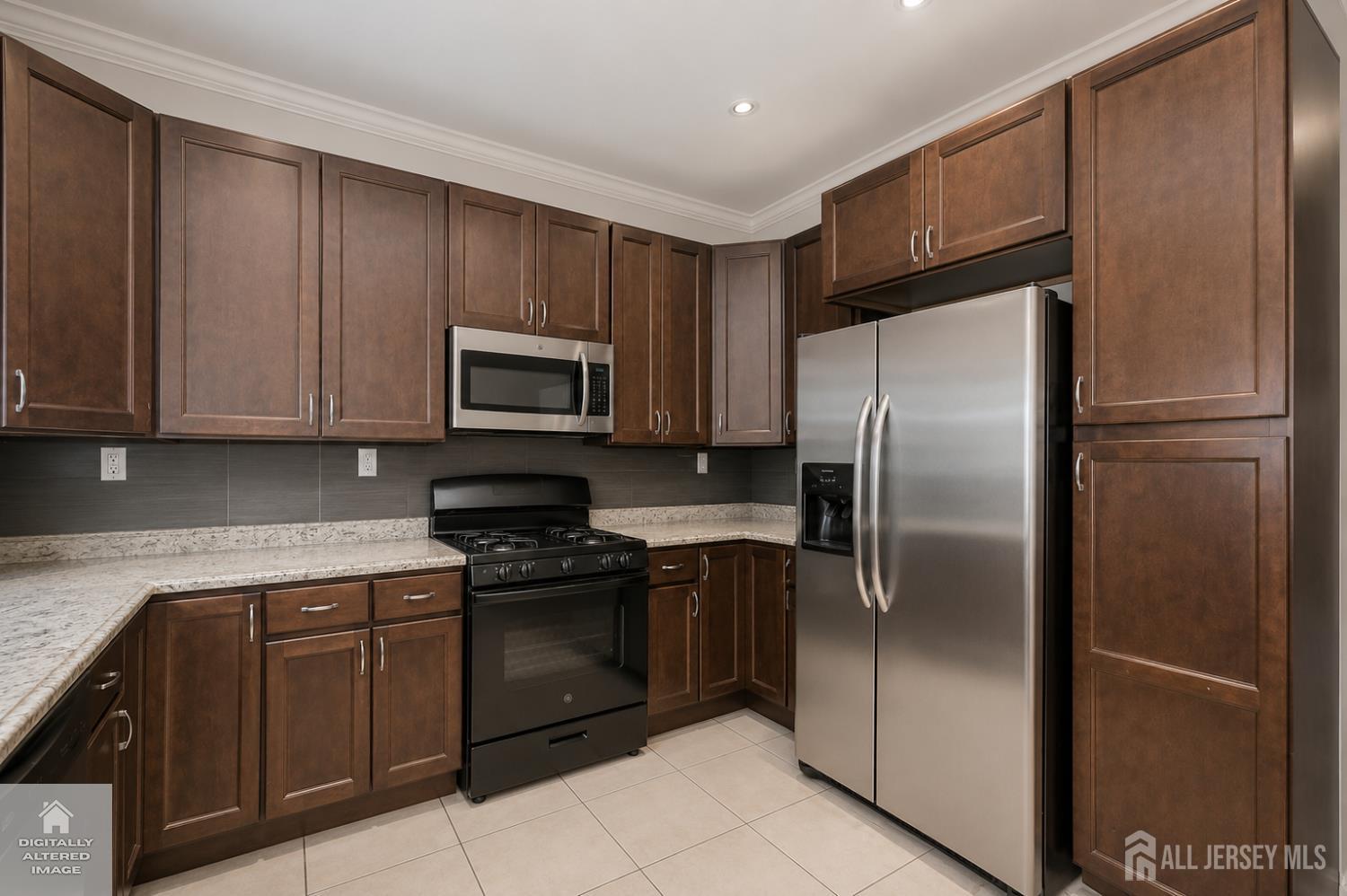 21 Gladstone Avenue Newark NJ 07106
